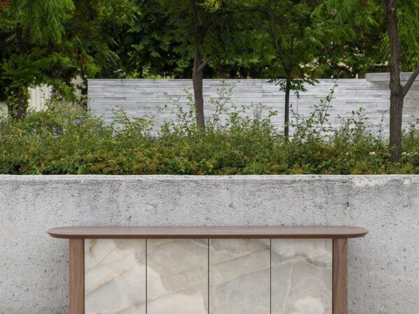 Animus sideboard